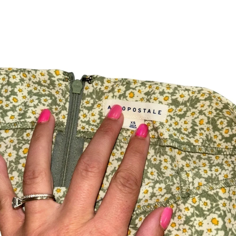 Aeropostale XS Women’s Floral Green Mini Skirt Y2K Preppy Girly Flower